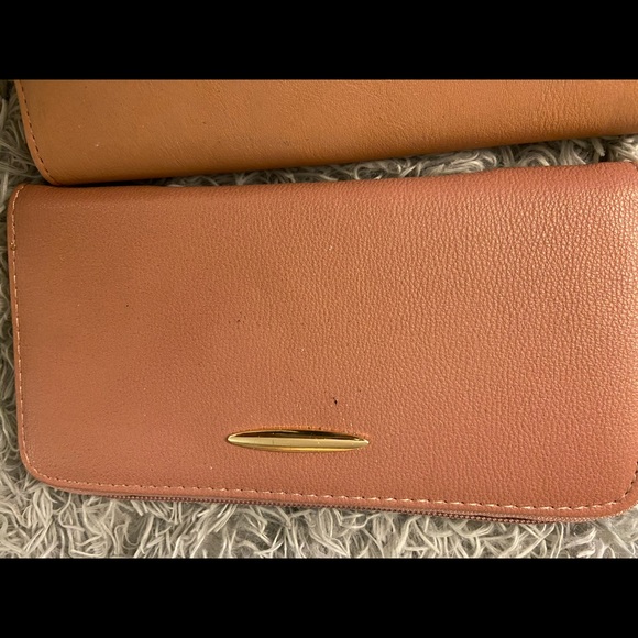 NWT-Wallets - Picture 6 of 6